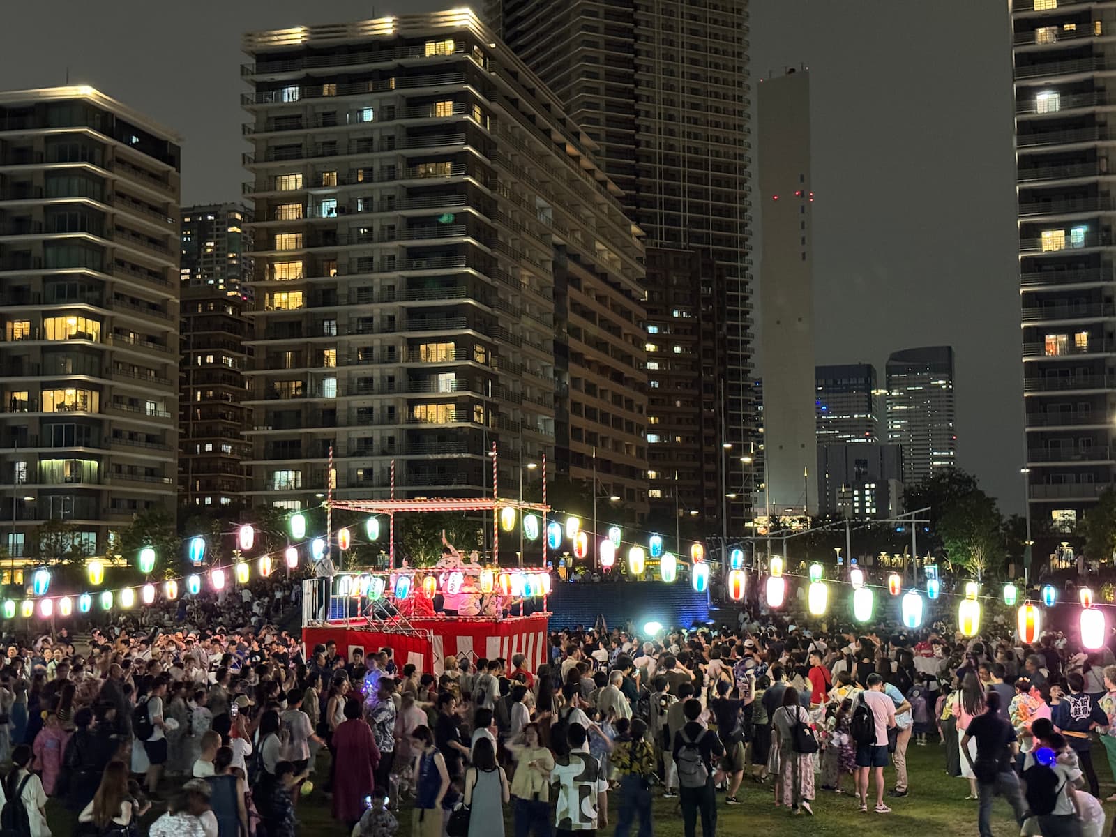 晴海フラッグ 第1回晴海ふ頭公園盆踊り大会の様子③（はるみライフ＋）