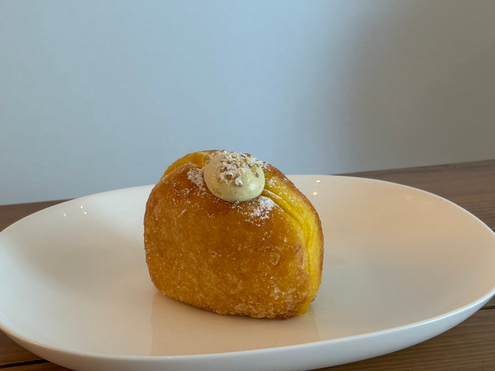 晴海フラッグ TRUFFLE DONUT PISTACCHIO（ピスタチオ味）（はるみライフプラス）