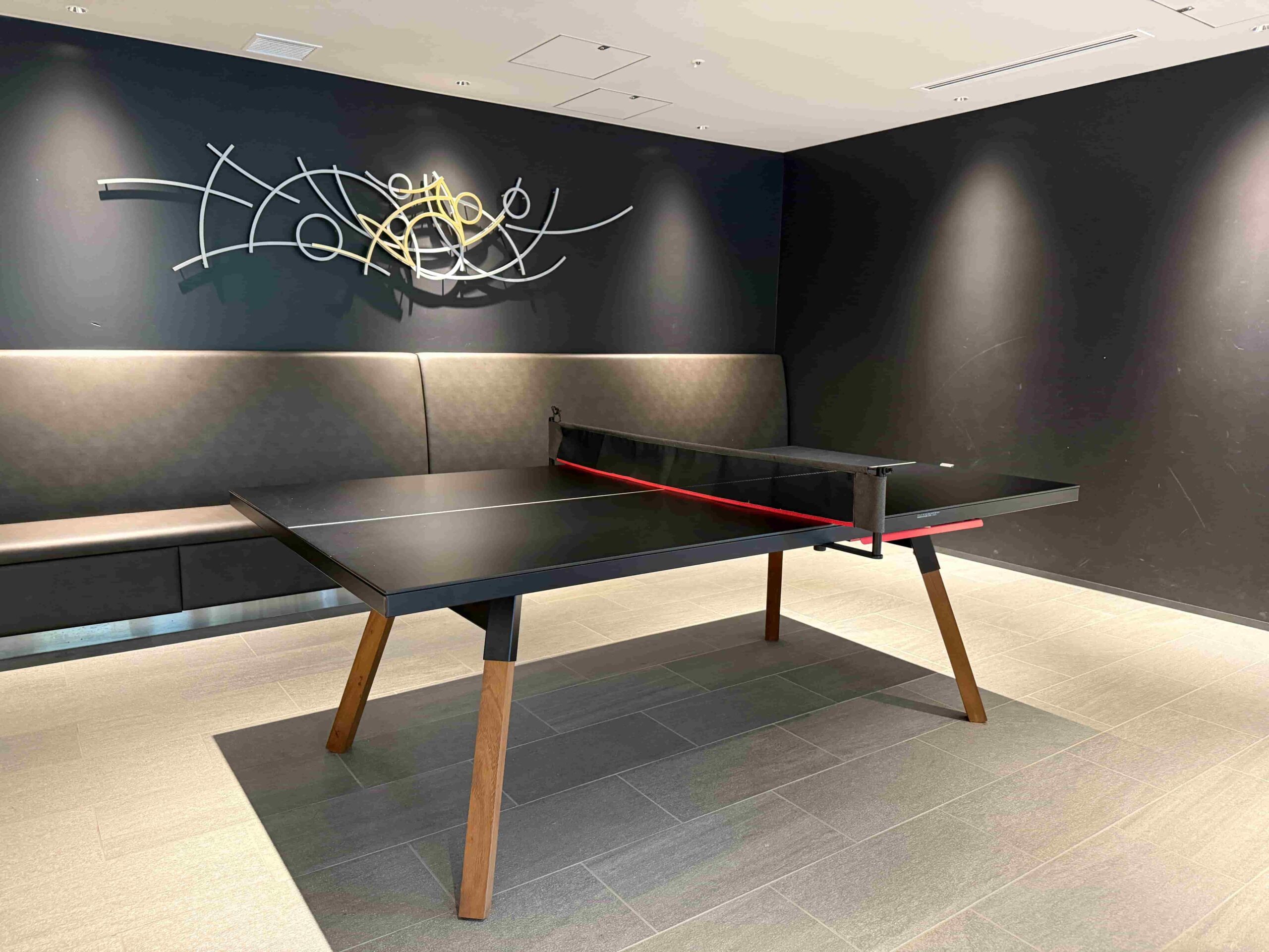 晴海フラッグ B棟スポーツバー_卓球台（はるみライフプラス）