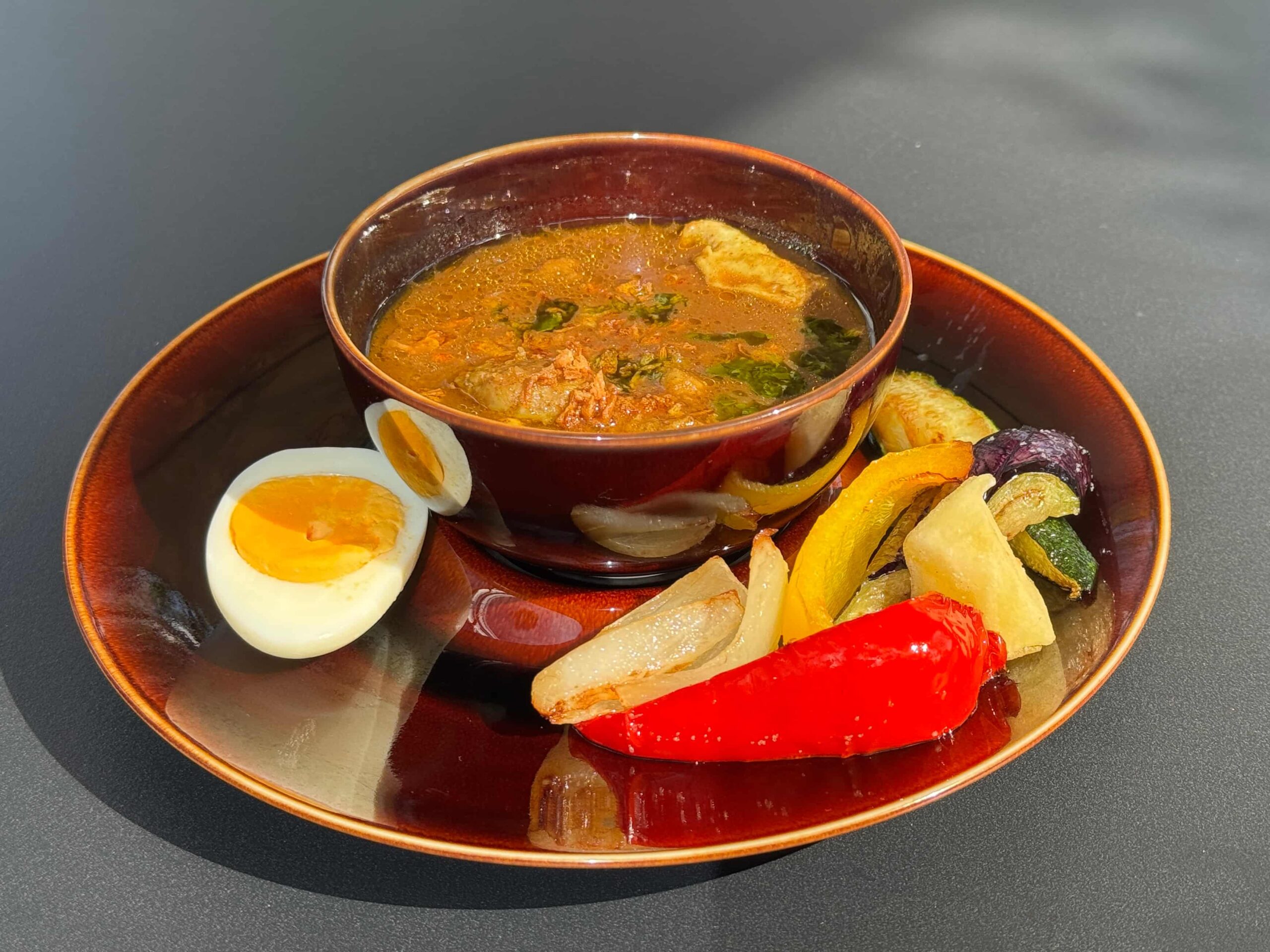 晴海フラッグ 「PROMENADE」のスープカレー（はるみライフプラス）