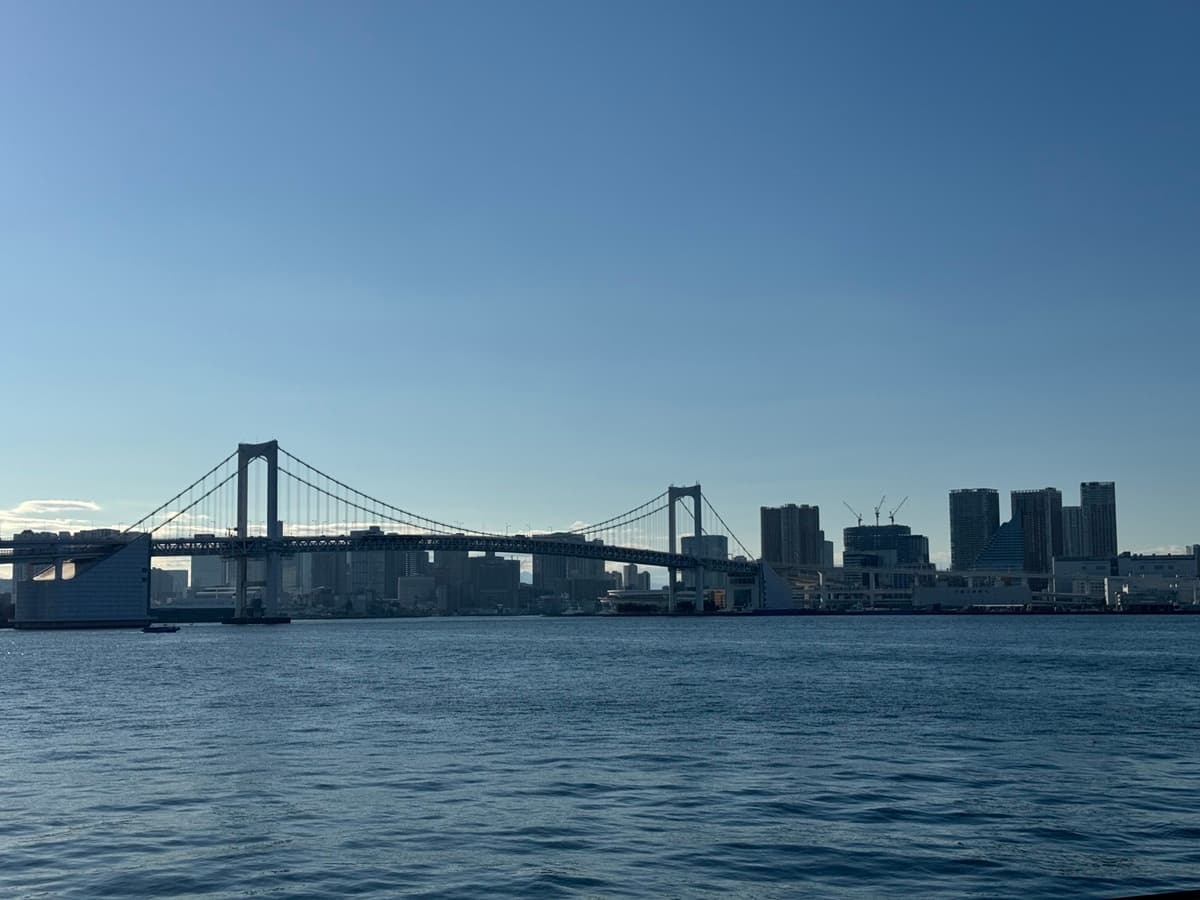 晴海フラッグの市況対談のレインボーブリッジ（のらえもん・ふじふじ太）晴海ライフプラス