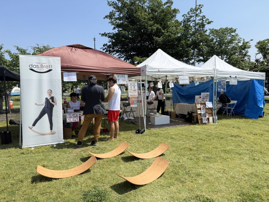 晴海ふ頭公園をティラノサウルスたちが大疾走！Wellness Life Summit（はるみライフプラス）
