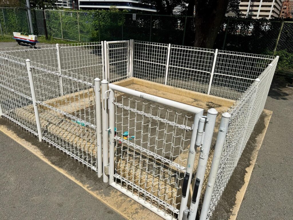 黎明橋公園砂場（はるみライフ＋）